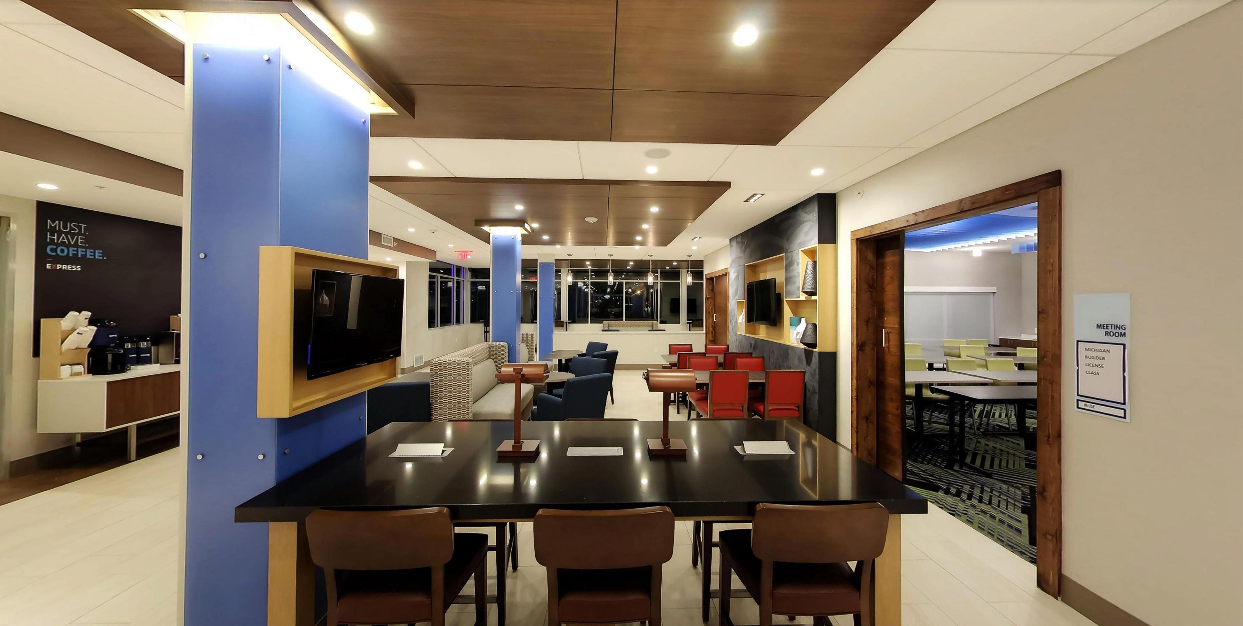 Holiday Inn Express & Suites - Detroit Northwest - Livonia By Ihg Εξωτερικό φωτογραφία