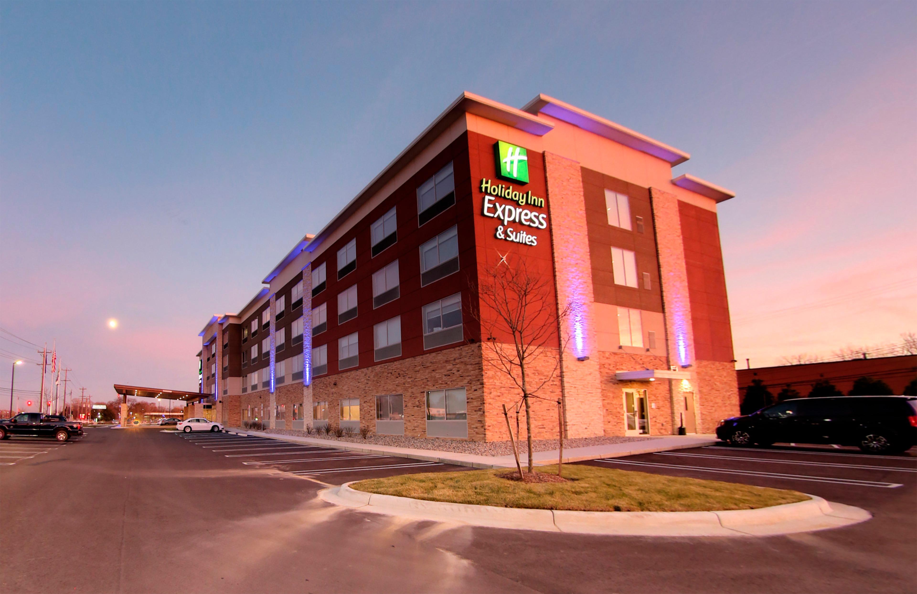 Holiday Inn Express & Suites - Detroit Northwest - Livonia By Ihg Εξωτερικό φωτογραφία
