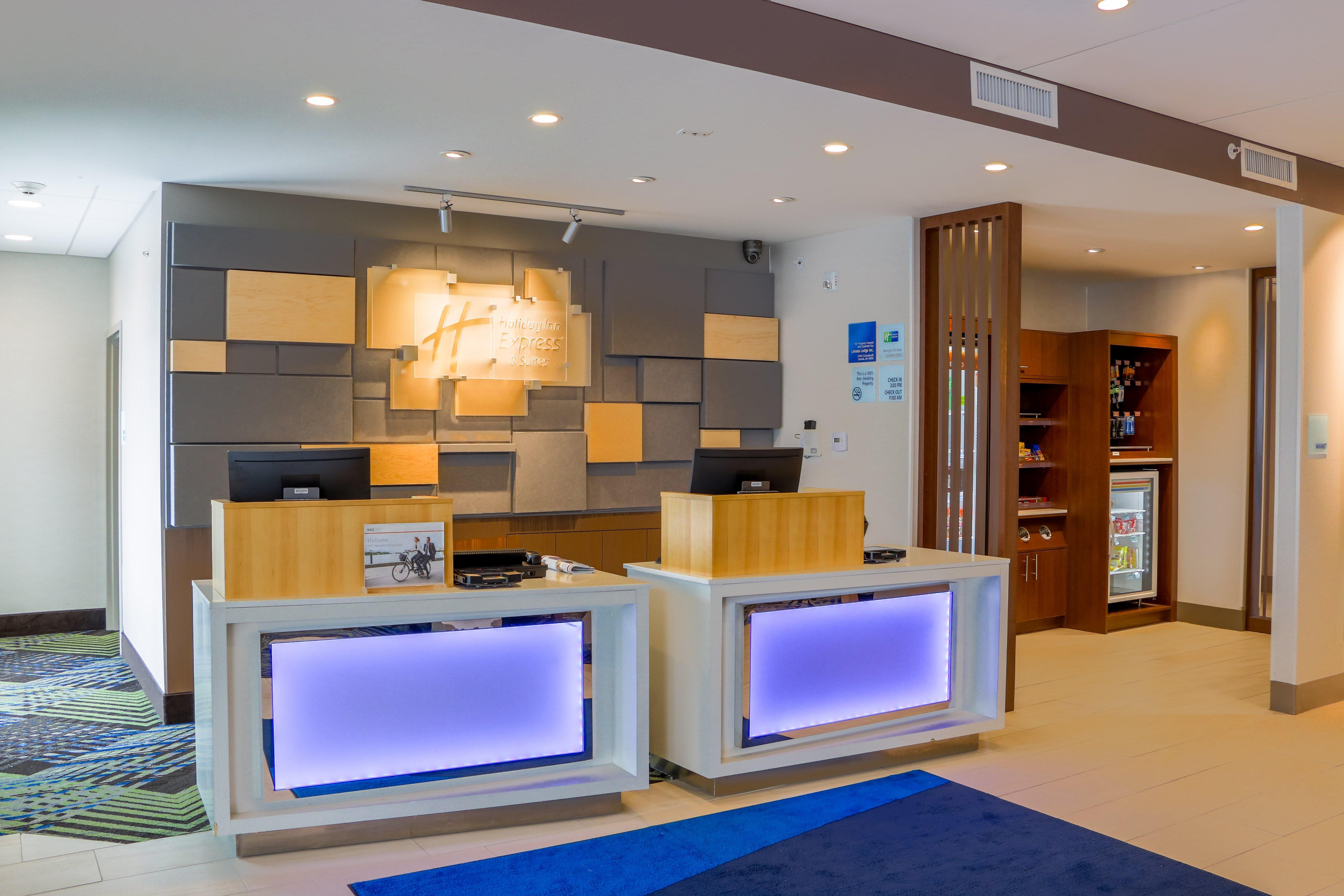 Holiday Inn Express & Suites - Detroit Northwest - Livonia By Ihg Εξωτερικό φωτογραφία