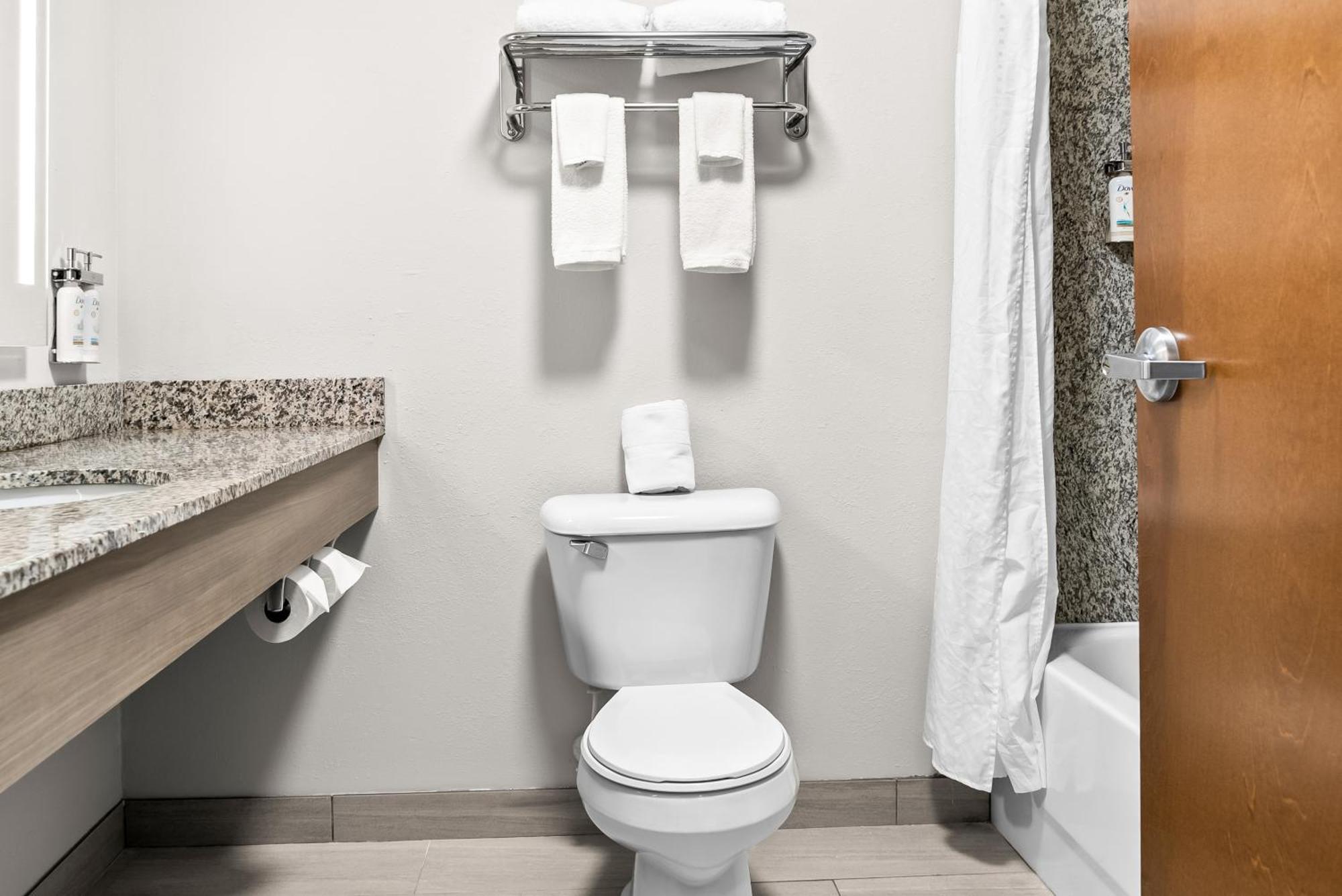 Holiday Inn Express & Suites - Detroit Northwest - Livonia By Ihg Εξωτερικό φωτογραφία